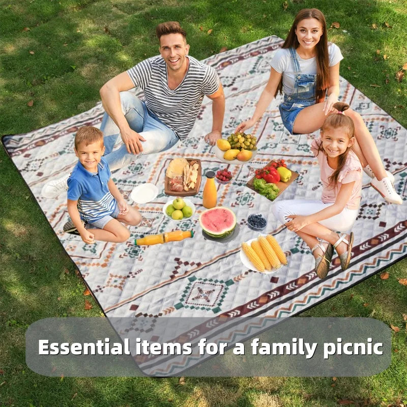 Outdoor picnic blanket, with handles for easy carrying, suitable for outdoor activities, water-resistant, suitable for camping.